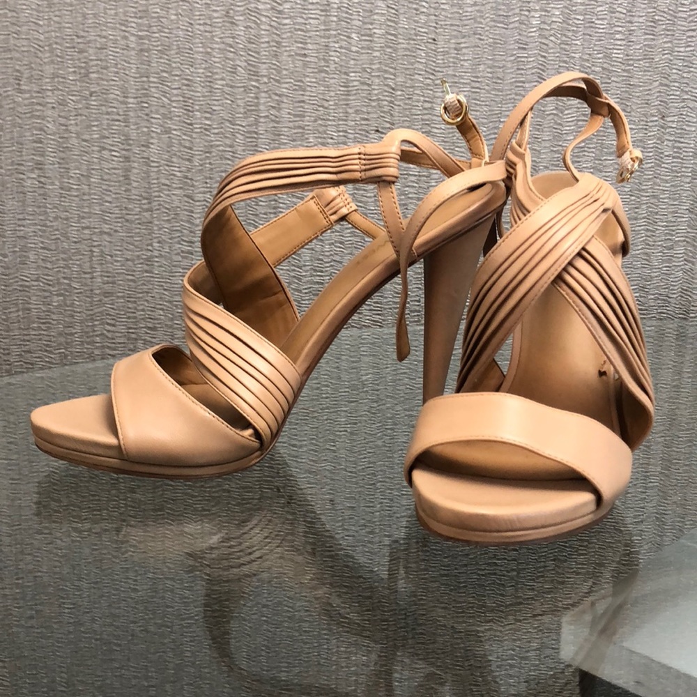 Nine West Nude heels